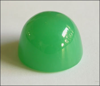 CHRYSOPRASE CABOCHON (AUSTRALIA) – APPROX. 11 MM. ROUND